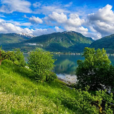 Casa Hauge Bb Fjordview サンダーネ