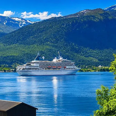 Casa Hauge Bb Fjordview ゲストハウス *