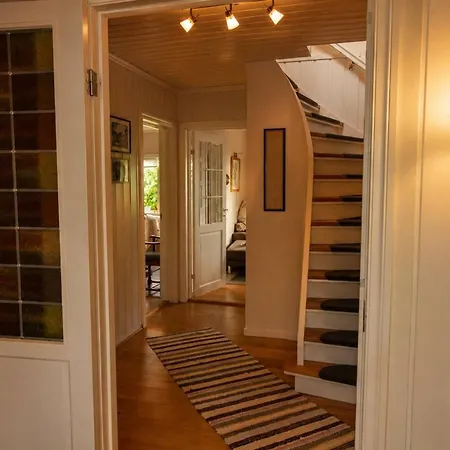Casa Hauge Bb Fjordview サンダーネ